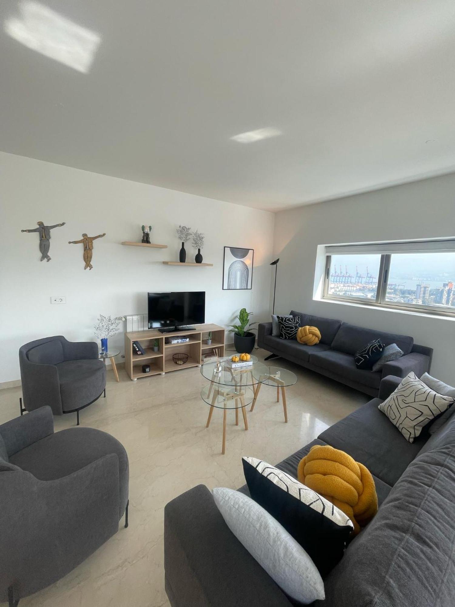 Apartment 2 Bedroom Aya Tower Mar Mikhael -