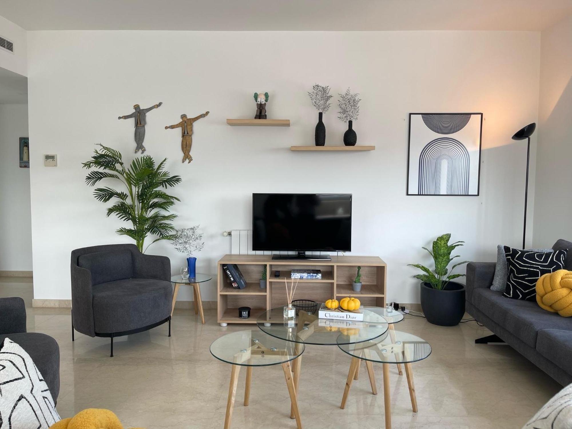 2 Bedroom Aya Tower Mar Mikhael - Apartment Beirut